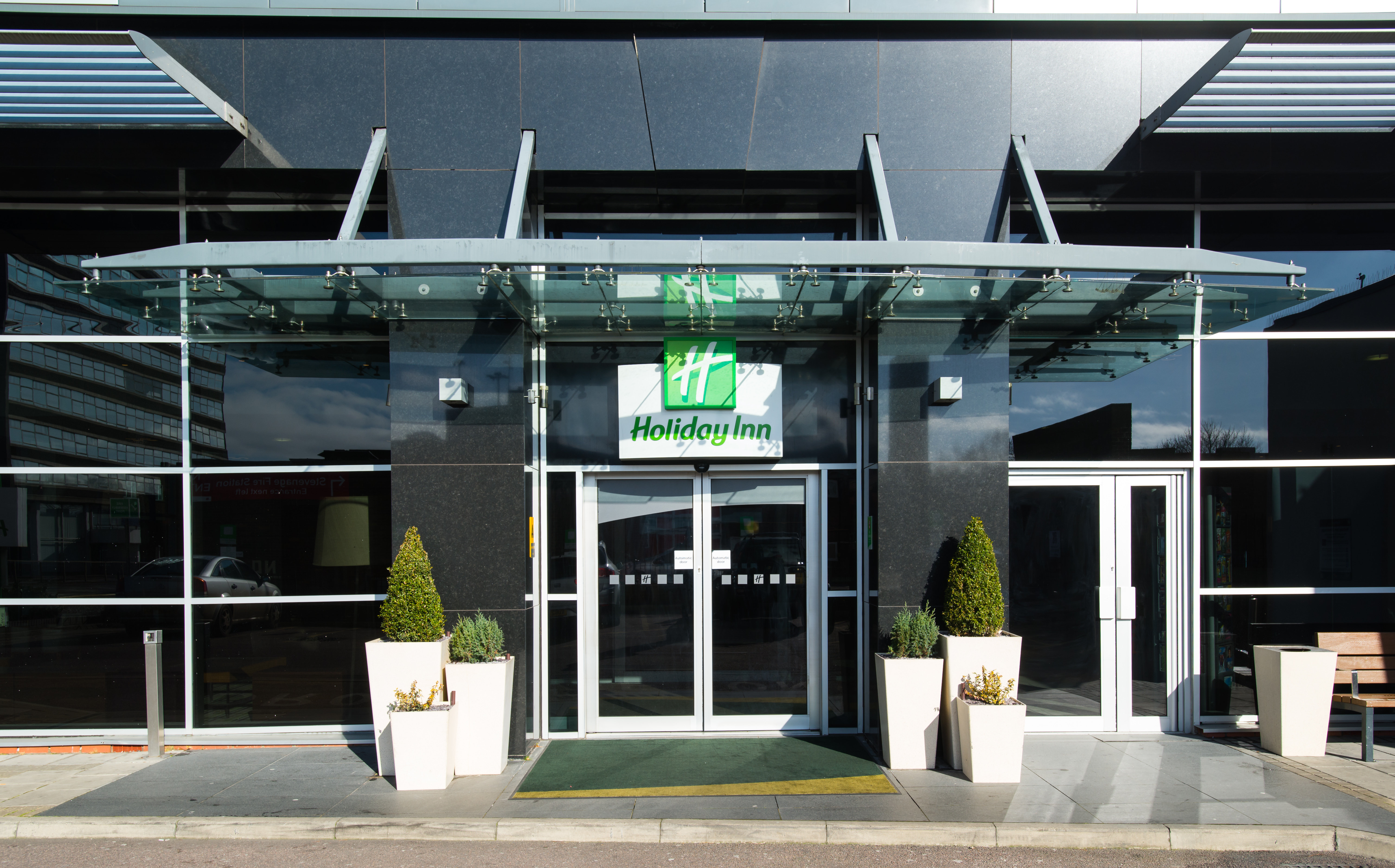 Holiday Inn Stevenage 2/50