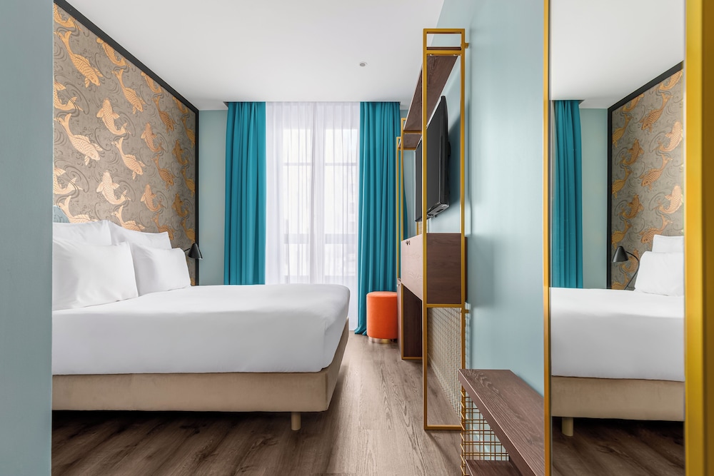 Marmont Hotel 17/50