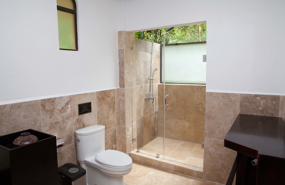 Tifakara Boutique Hotel 48/50