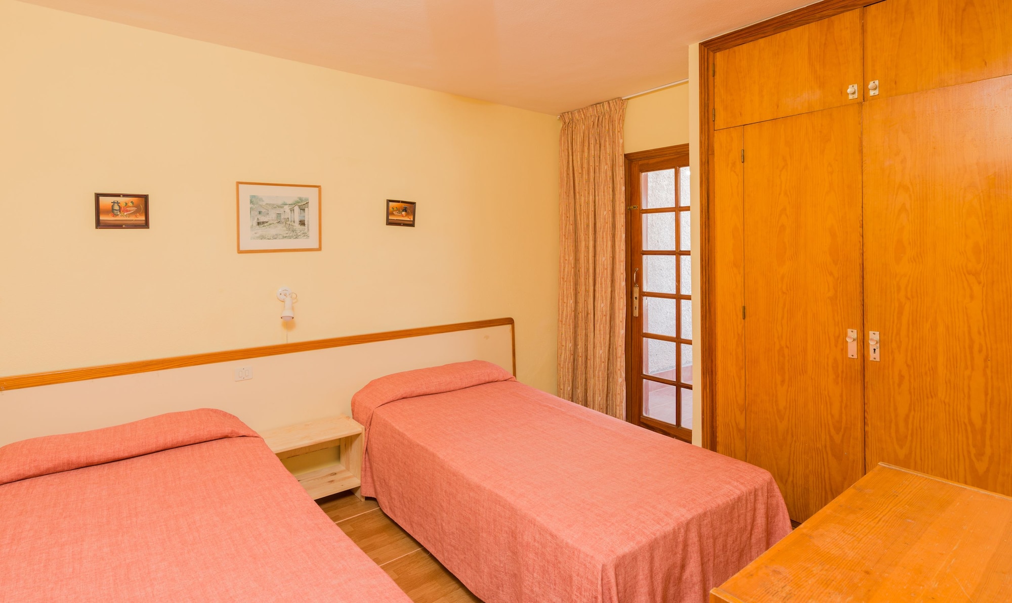 2 Bedroom Apartment