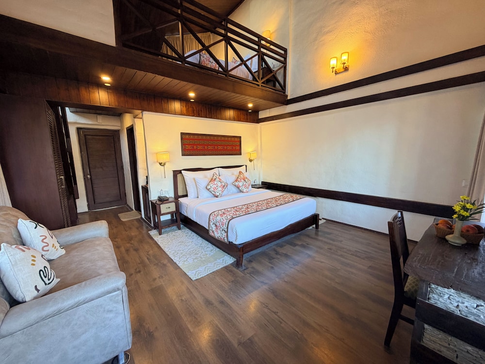 HERITAGE VILLAGE RESORT 30/77