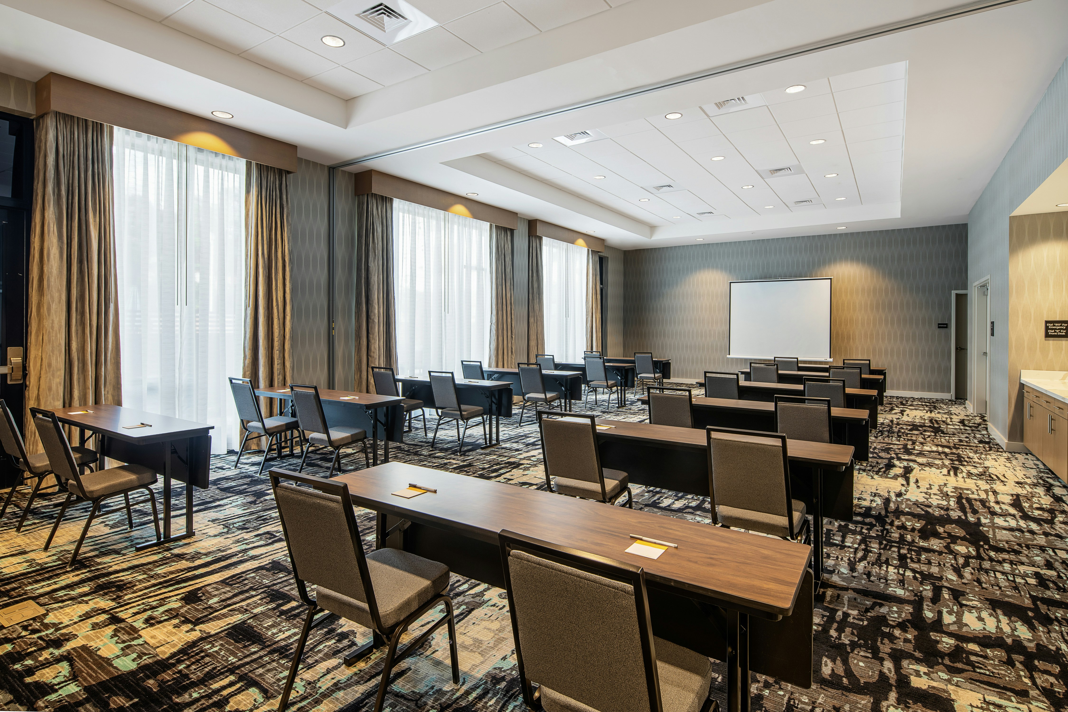 Hampton Inn Suites Raleigh Midtown Nc 31/32