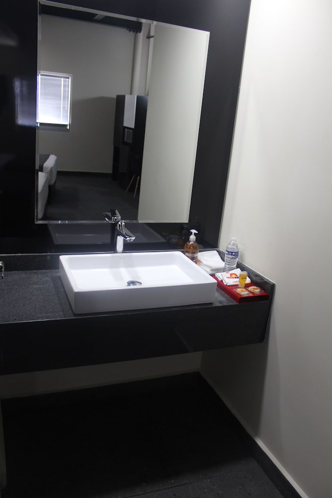 Homesuites Malecon 18/56
