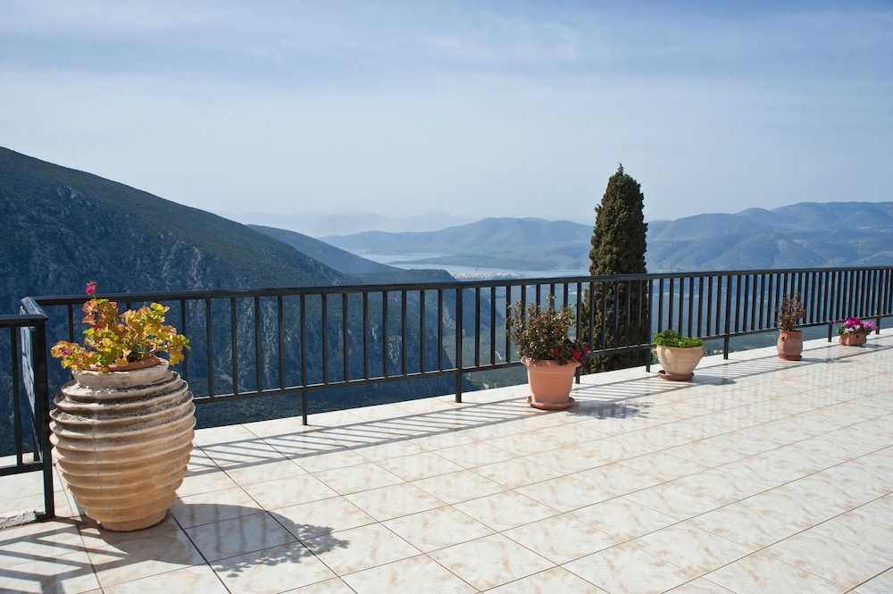 Hotel Hermes Delphi 29/33