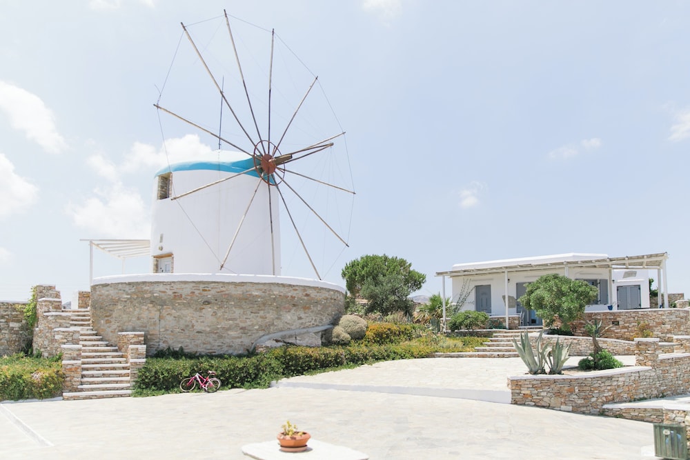 Windmill Bella Vista 54/55