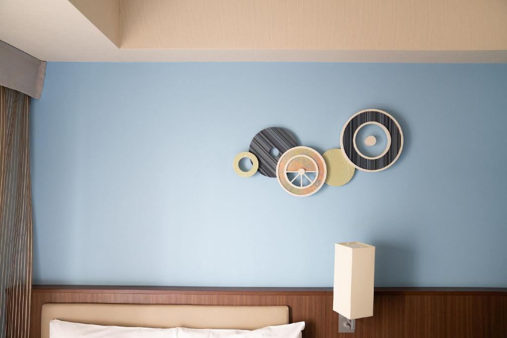 SUPERIOR, TWIN BEDS, WITH EXTRA BED