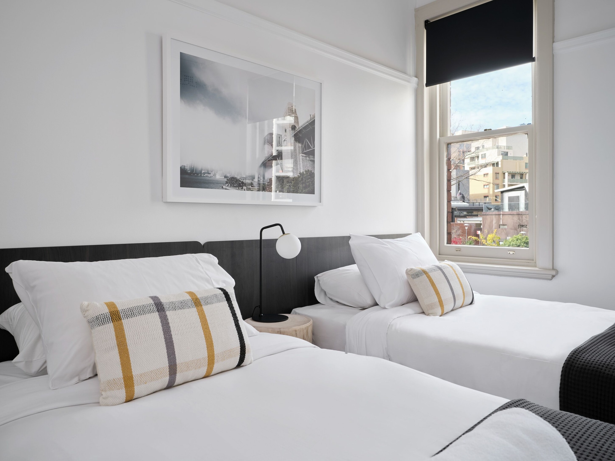ROOM, TWIN BEDS, SHARED BATHROOM