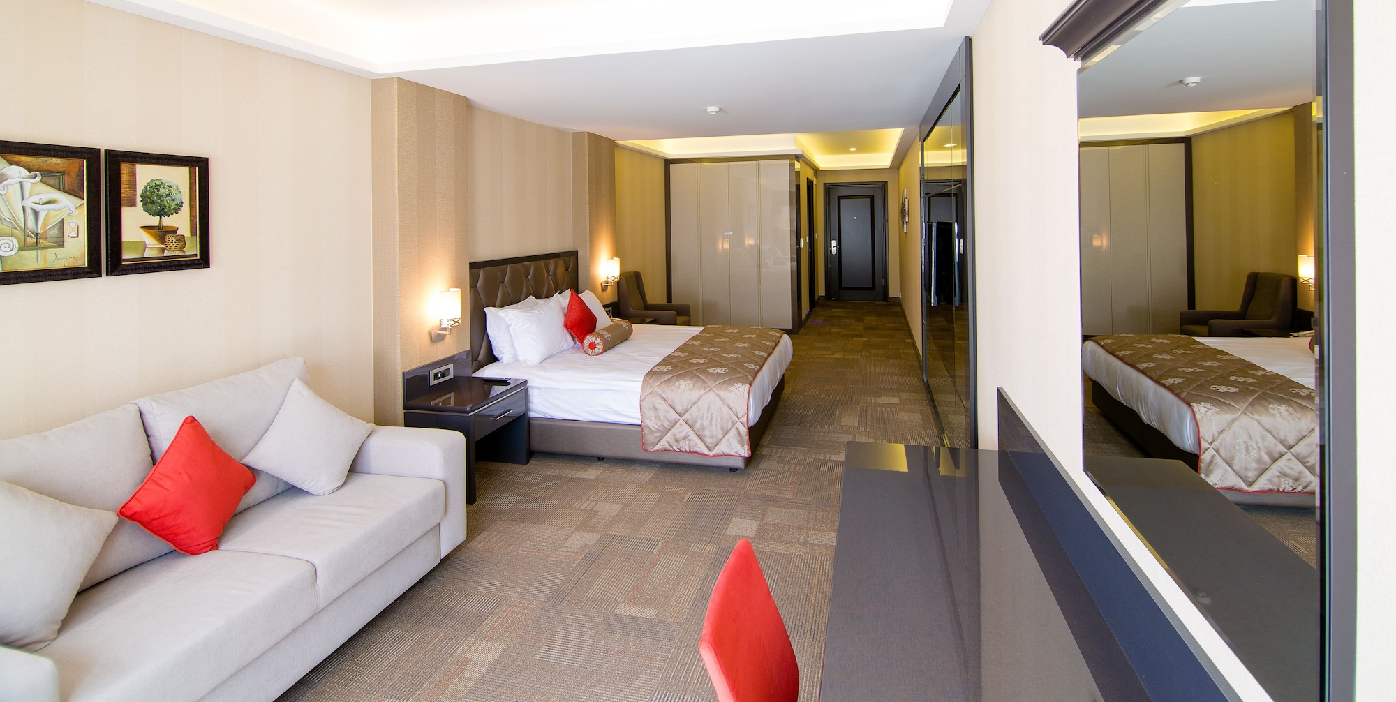 1 BEDROOM, STANDARD, DOUBLE OR TWIN BED