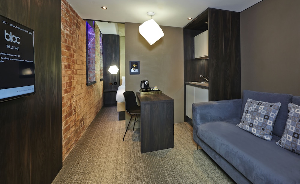 Bloc Hotel Birmingham 38/50