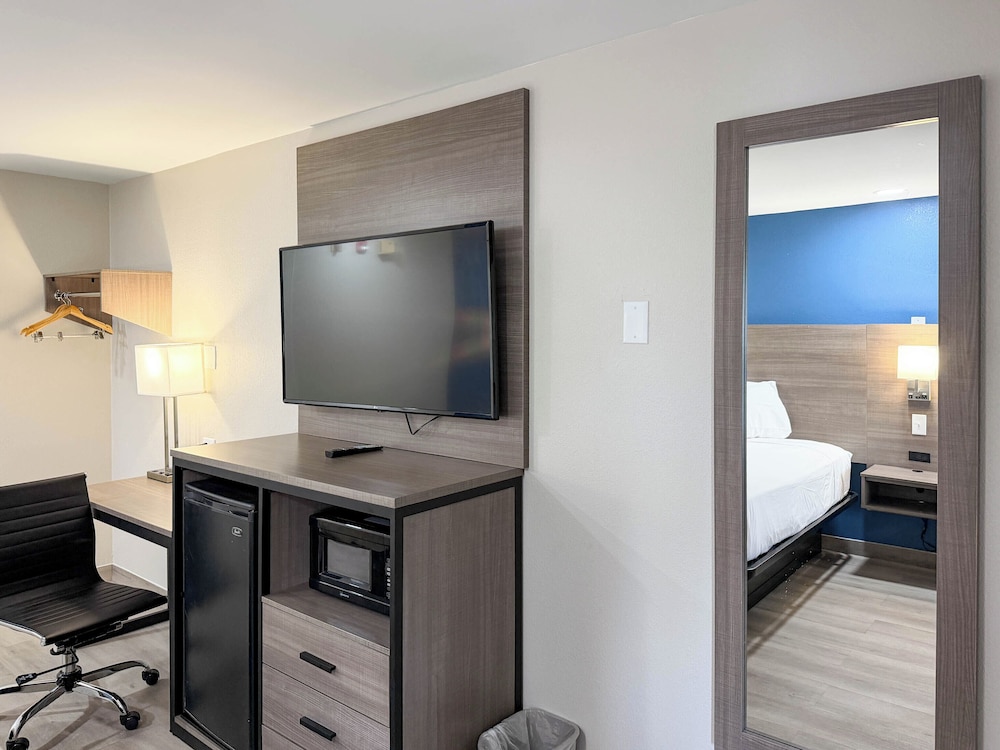 Baymont by Wyndham Newark/Wilmington 38/53