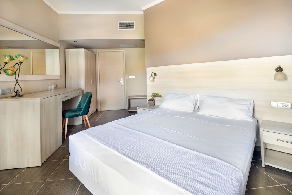 Elena Hotel 22/51