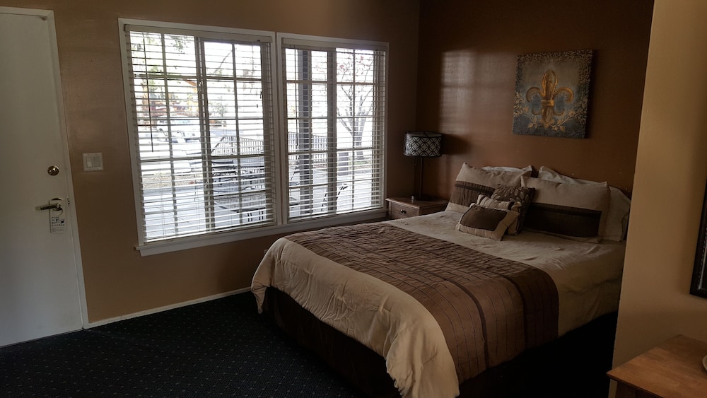 Robinhood Resort 39/69