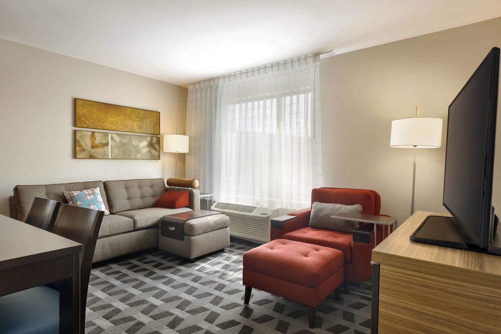TOWNEPLACE SUITES PITTSBURGH AIRPORT/ROBINSON TOWNSHIP 17/34