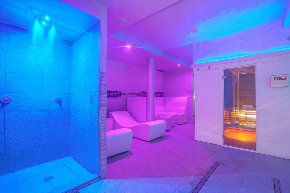 Ferretti Beach Hotel 28/65