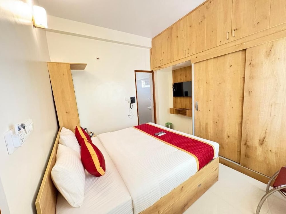 Sai Grand Villas and Hotel 17/50