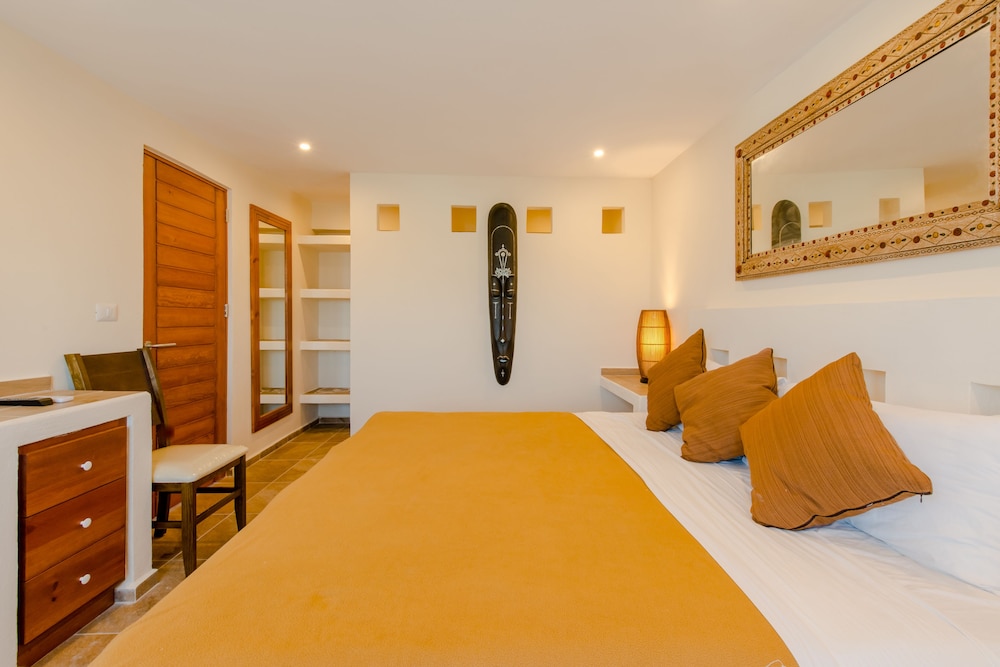 Casa del Arbol Condo 10/50