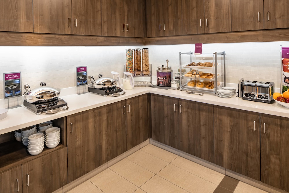 Residence Inn By Marriott Dallas At The Canyon 43/53