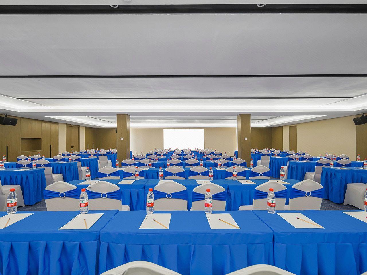 Kyriad Marvelous Hotel (Dongguan Huayang Lake University City Store) 44/52