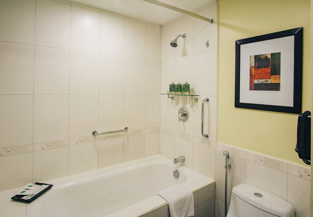 Greenhills Elan Hotel Modern 55/56