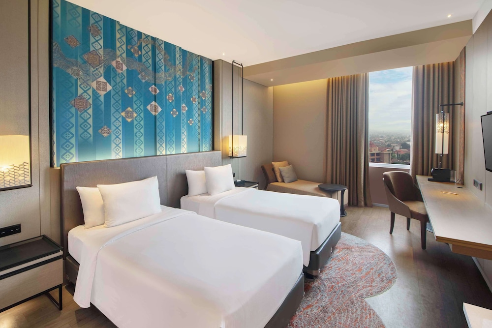 Executive, King Bed