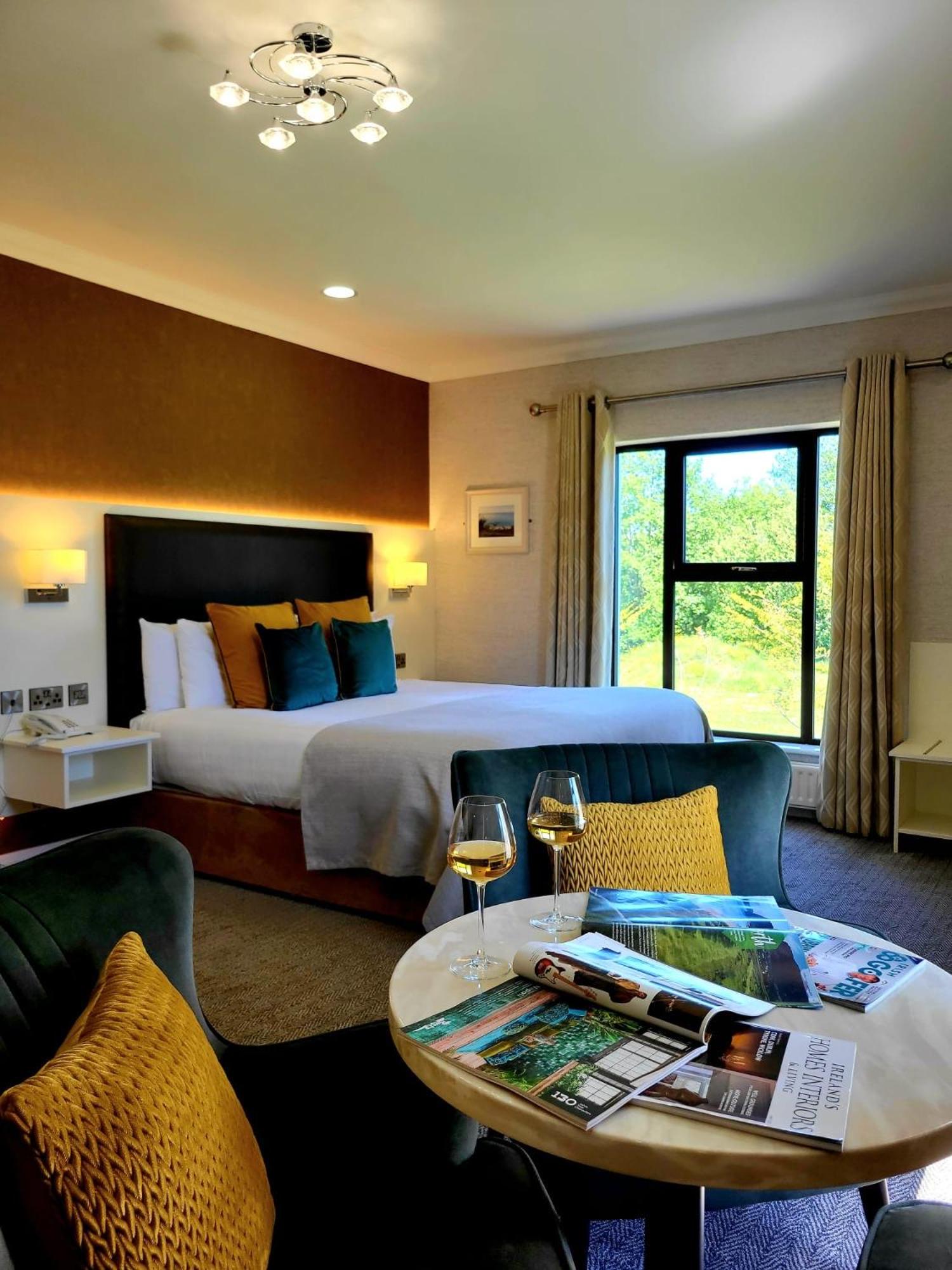 غرفة تنفيذية بسرير كينج، MILL PARK HOTEL 10/10