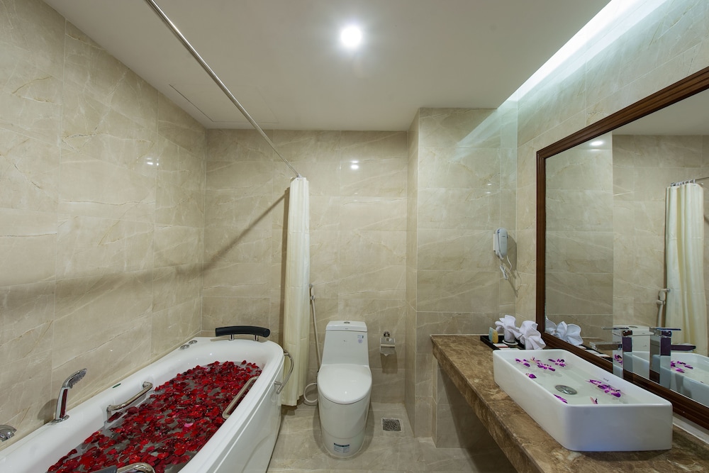 Muong Thanh Quy Nhon Hotel 13/50