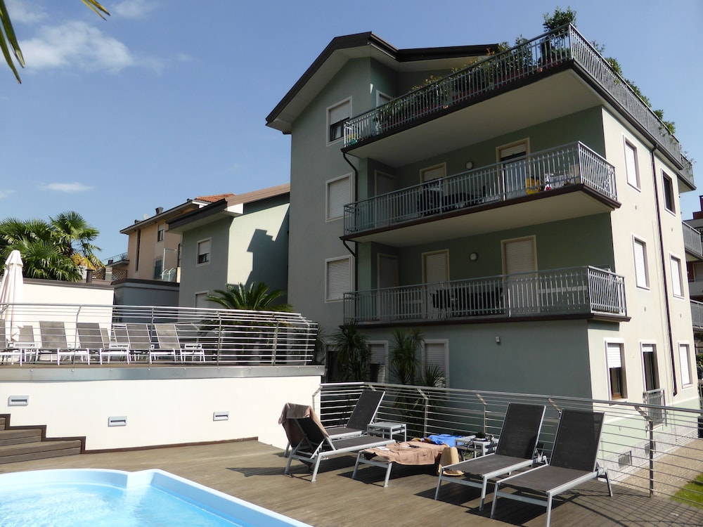 Residence Alle Palme 2/50
