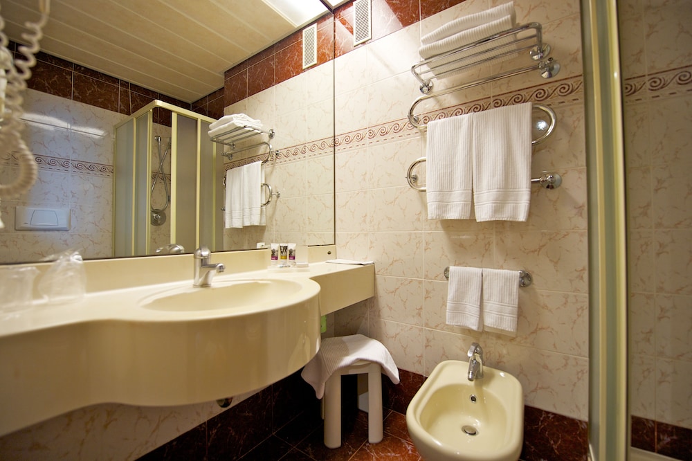 Hotel Delfino Taranto 6/74