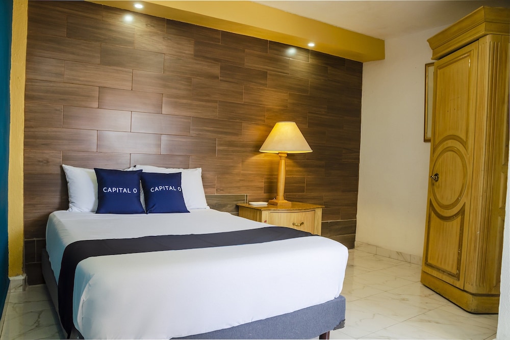 Capital O Hotel Dos Mares, Cabo San Lucas 16/50