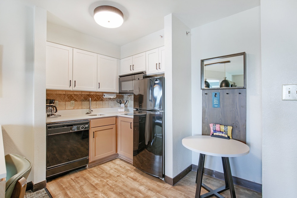 Staybridge Suites Gulf Shores 43/51