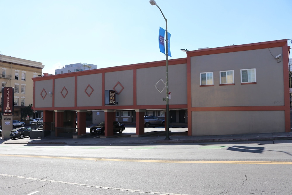 Alexis Park Hotel photo1