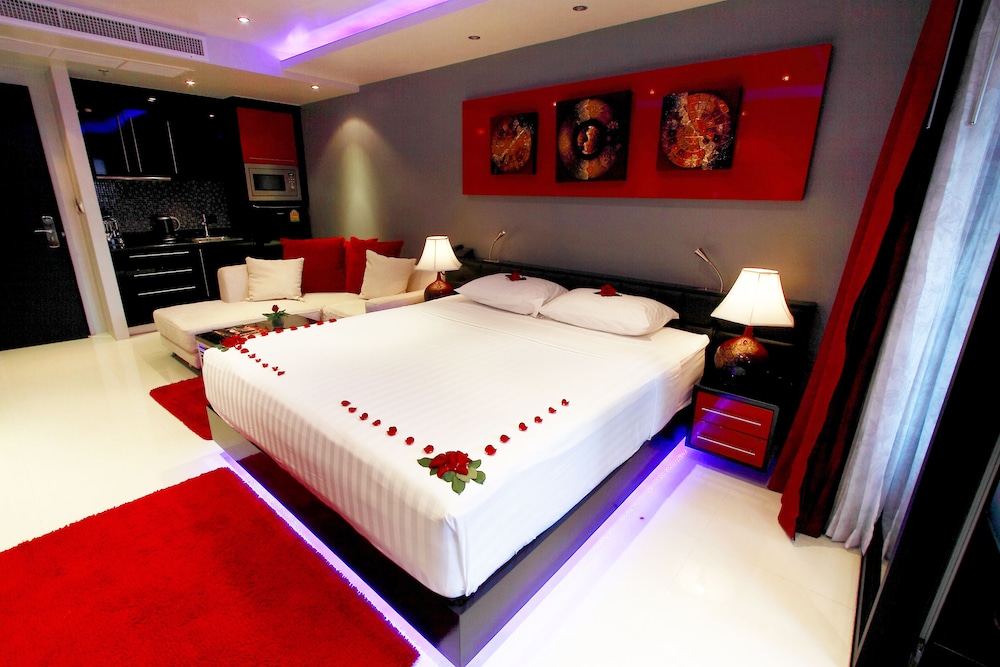 Absolute Bangla Suites 23/50