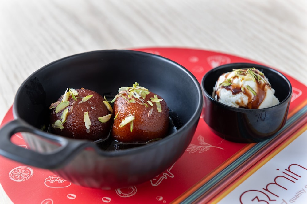 Ginger Chandigarh Zirakpur 30/60