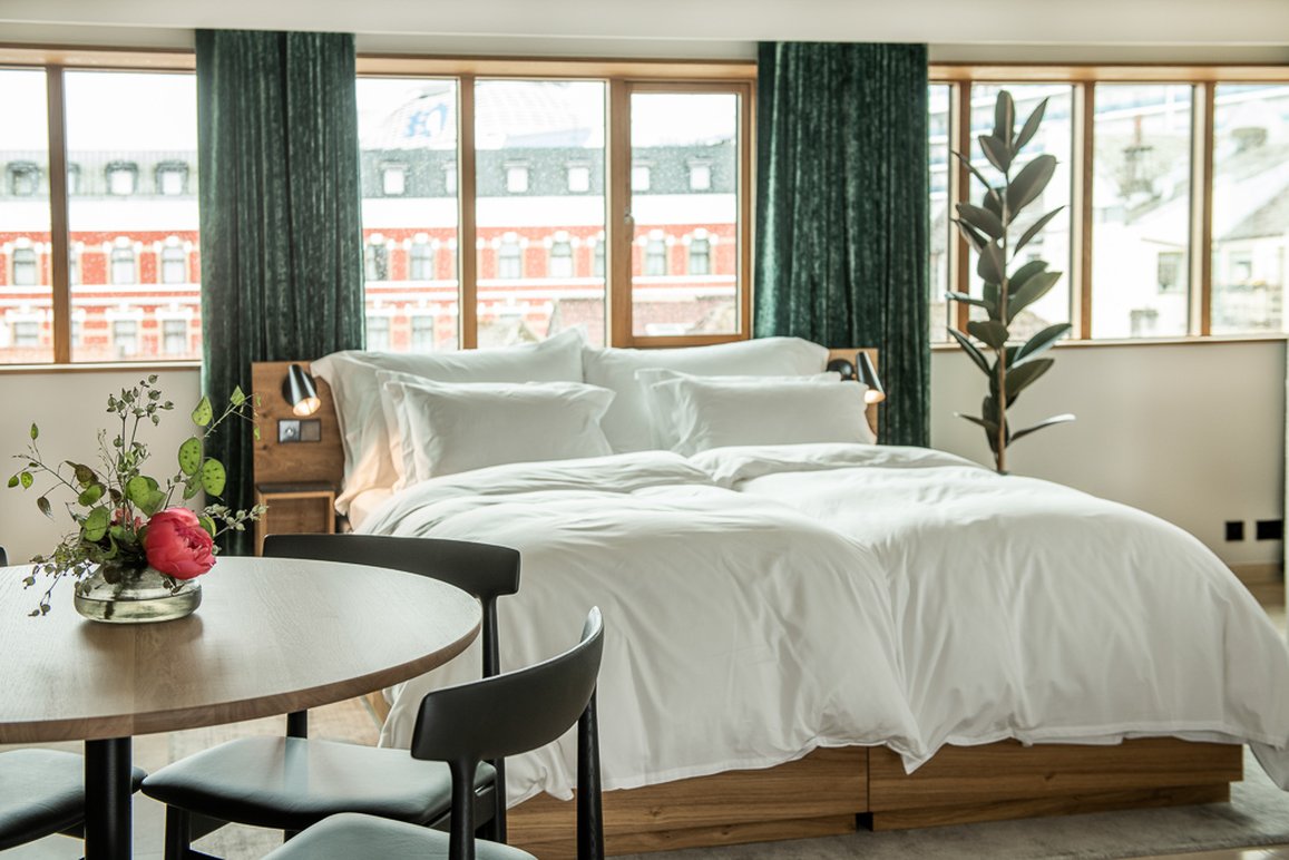 Eilert Smith Hotel 12/45