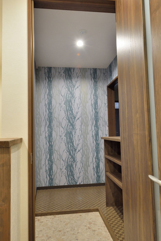 Rokuhara Inn 17/36