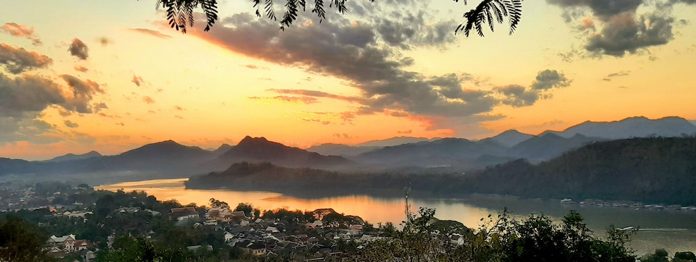 Saynamkhan River View 44/50