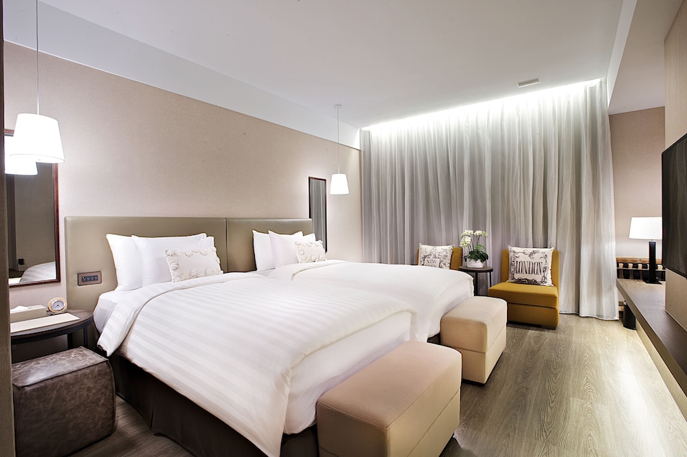 The Gaya Hotel 16/72