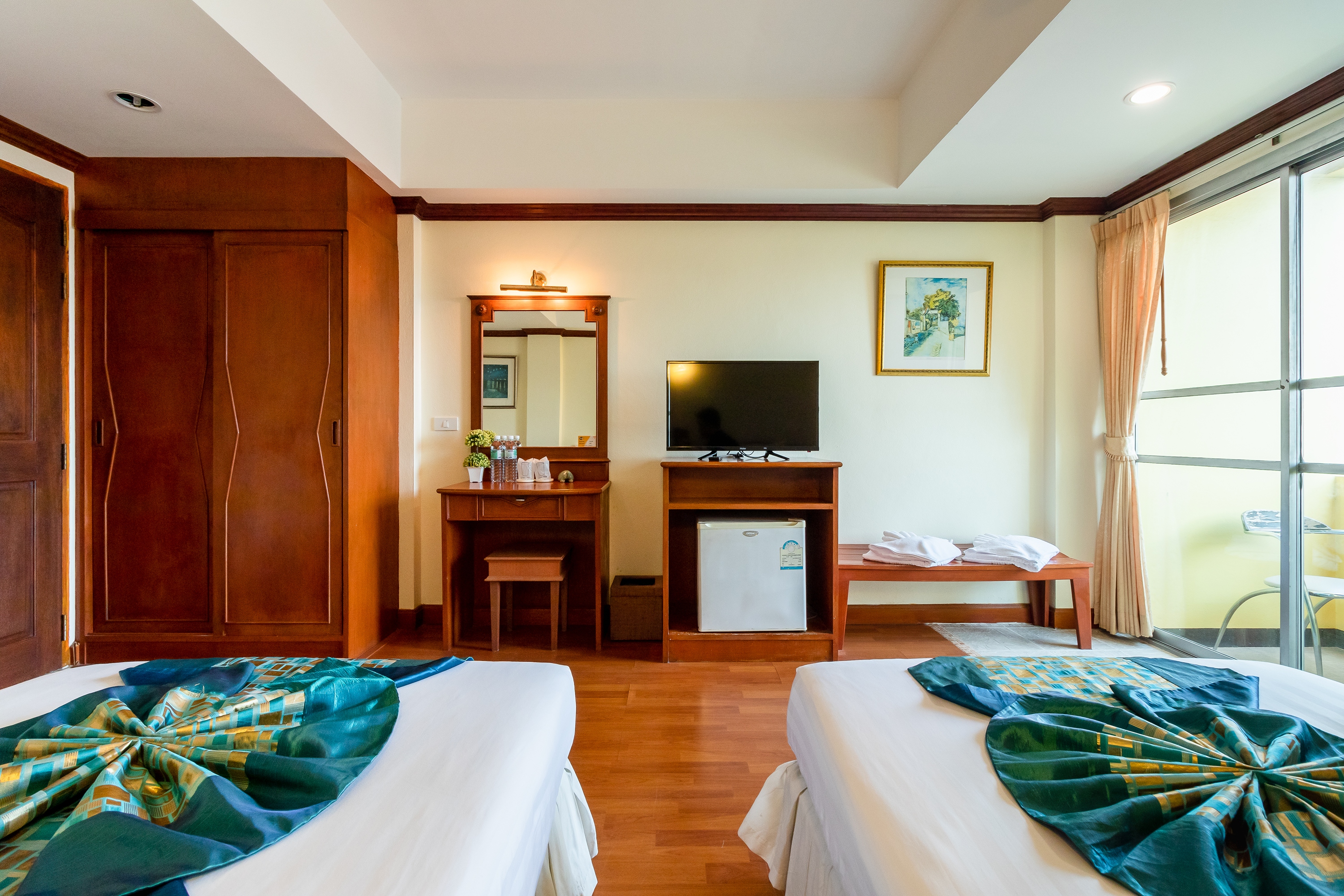 غرفة سوبيريور بسرير مزدوج بشرفة، Chomsin Hua Hin Hotel 4/5