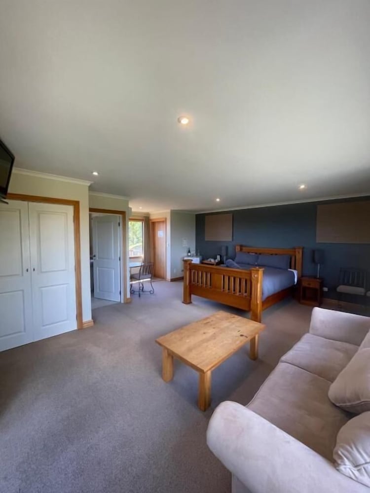 Parautane Lodge 26/50
