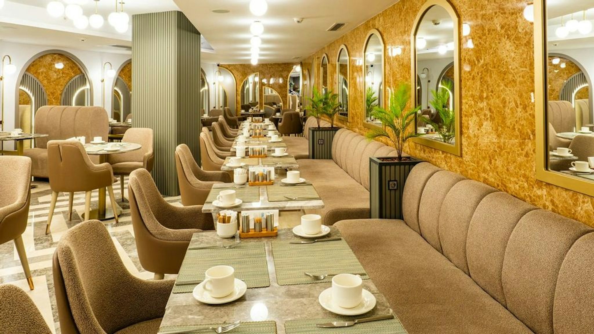 Maritimo Hotel 20/28