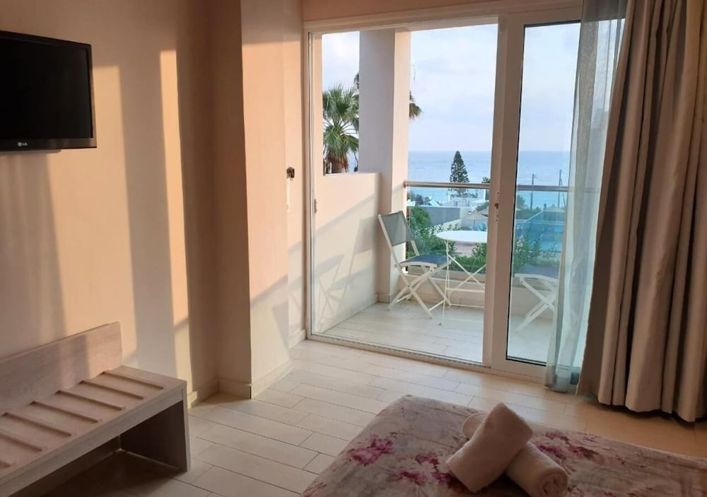 Saradari Beach Hotel 31/50