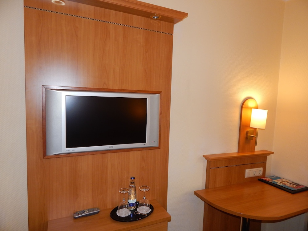 Daniel Hotel 50/61