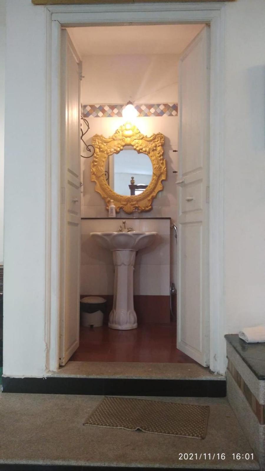 Palace, Mint, Suite, King Bed