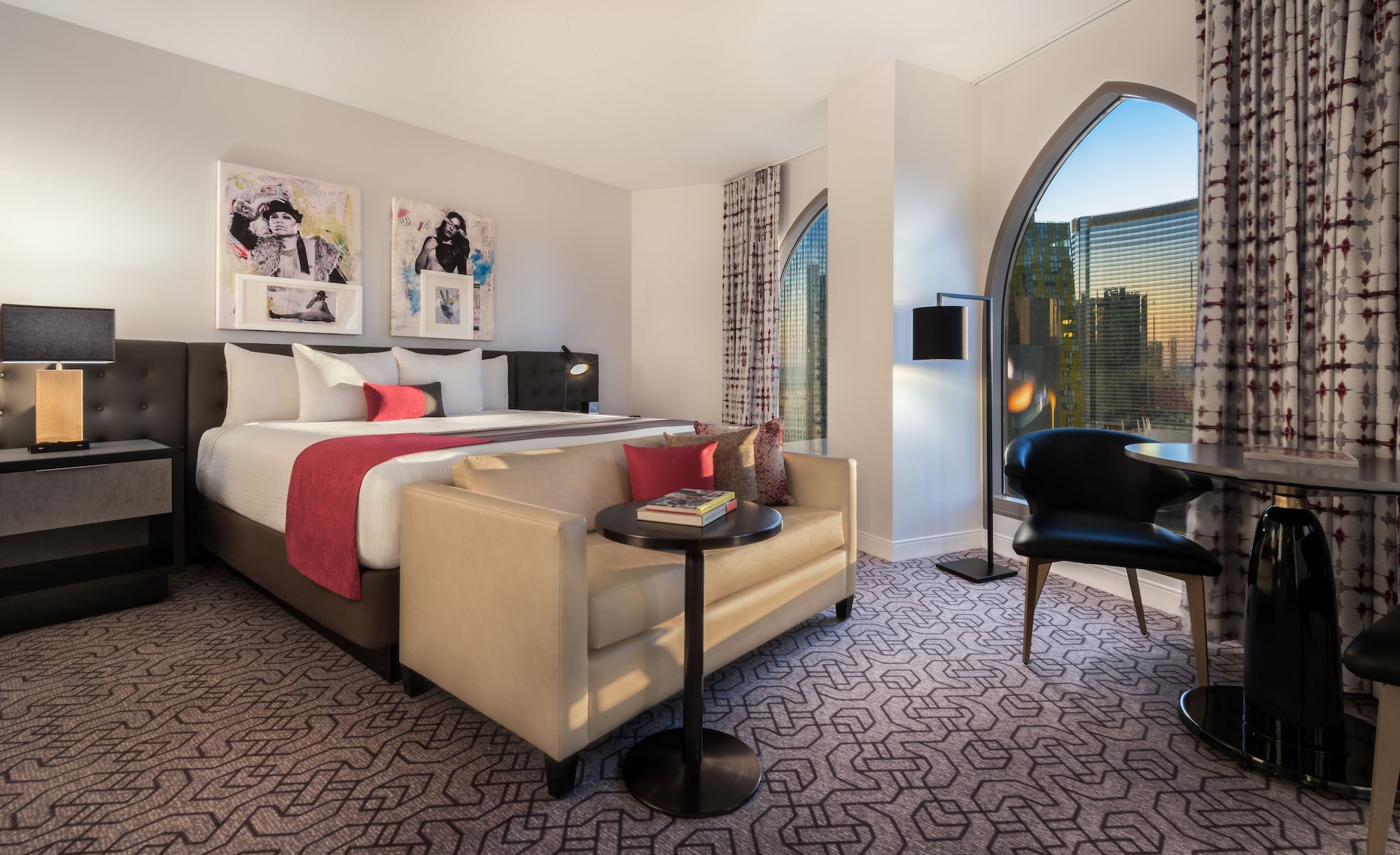ULTRA RESORT, RENOVATED, VISTA ROOM, KING BED