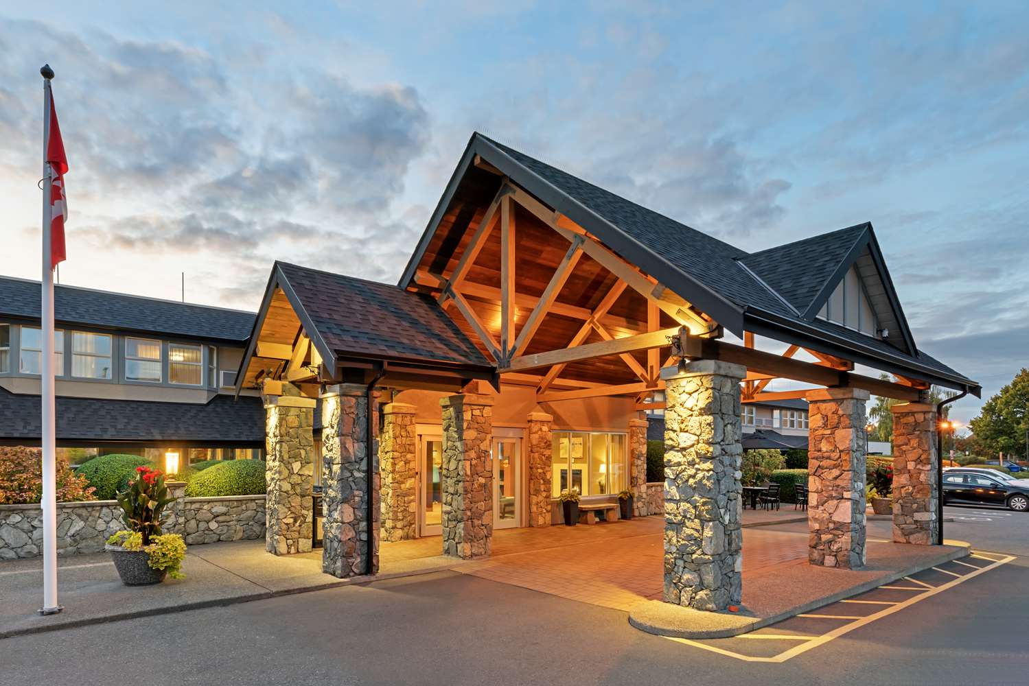 Best Western Plus Emerald Isle Hotel 1/21