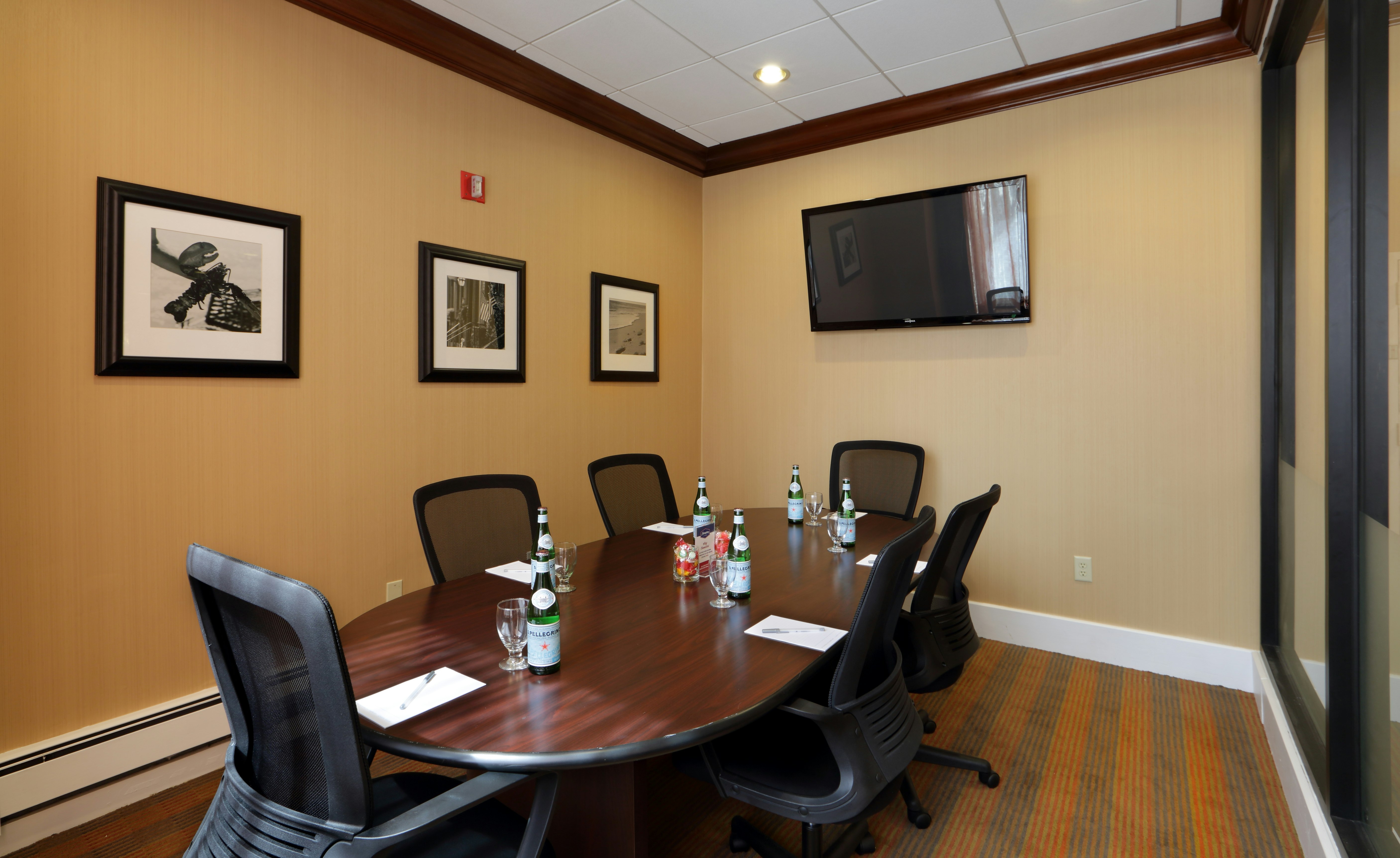 Hampton Inn Boston/Natick 24/30