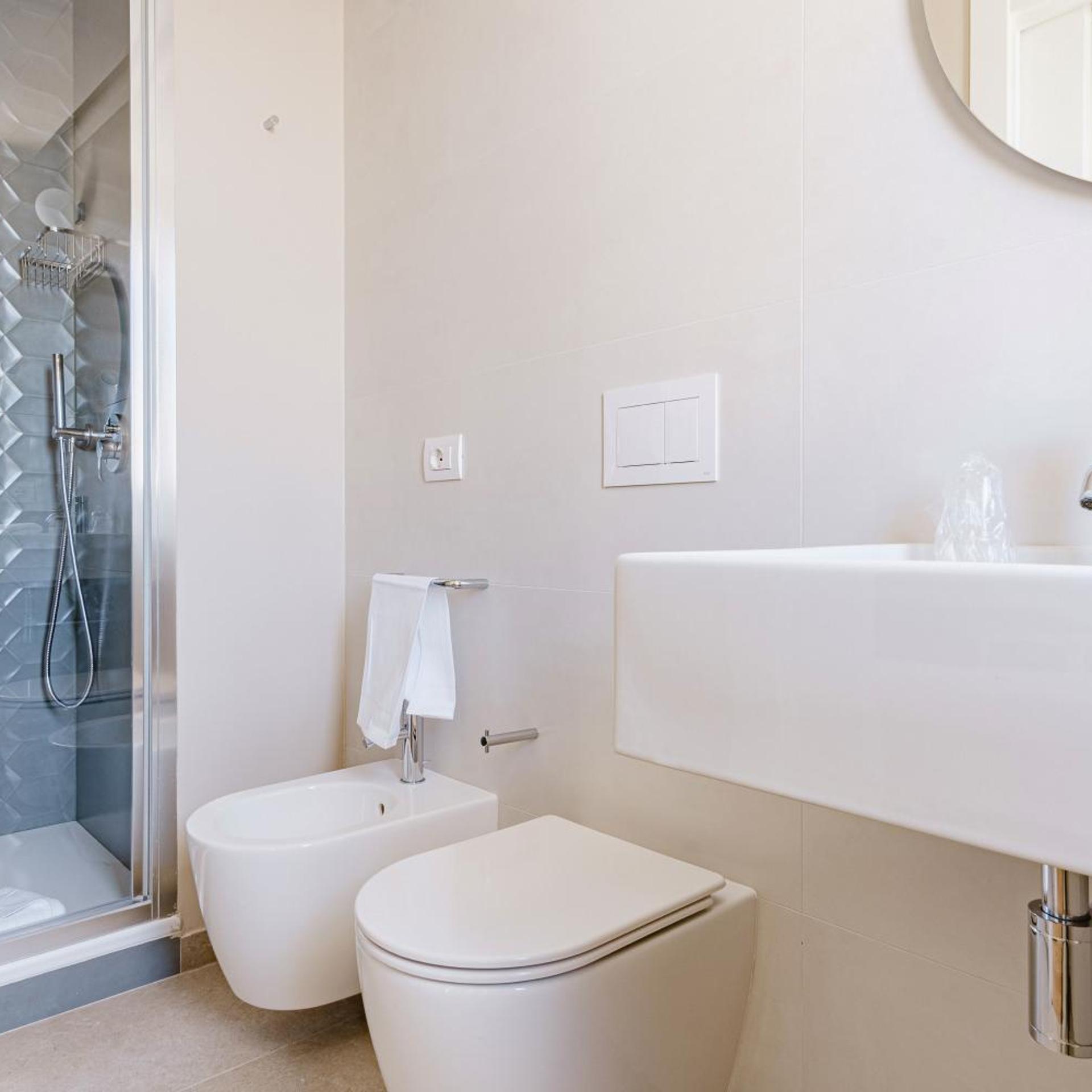 جناح جونيور، Boston Hotel Bari 10/10