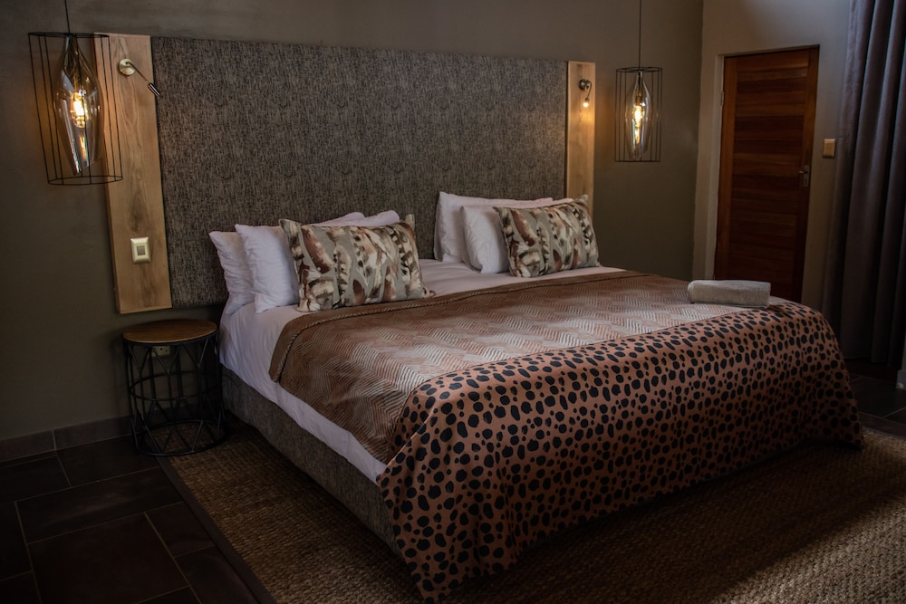 Black Rhino Game Lodge 18/69