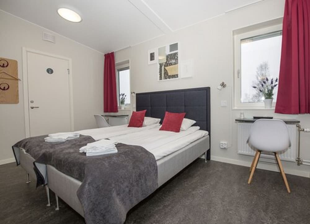 Hotell Eken 5/23