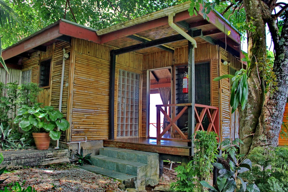 Maravu Taveuni Lodge 7/72